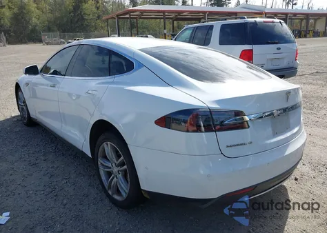 2014 Tesla Model S P85 из США, поврежденный, VIN 5YJSA1H1XEFP53679
